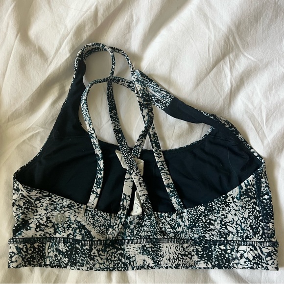 Lulu Energy Bra - Picture 4 of 5